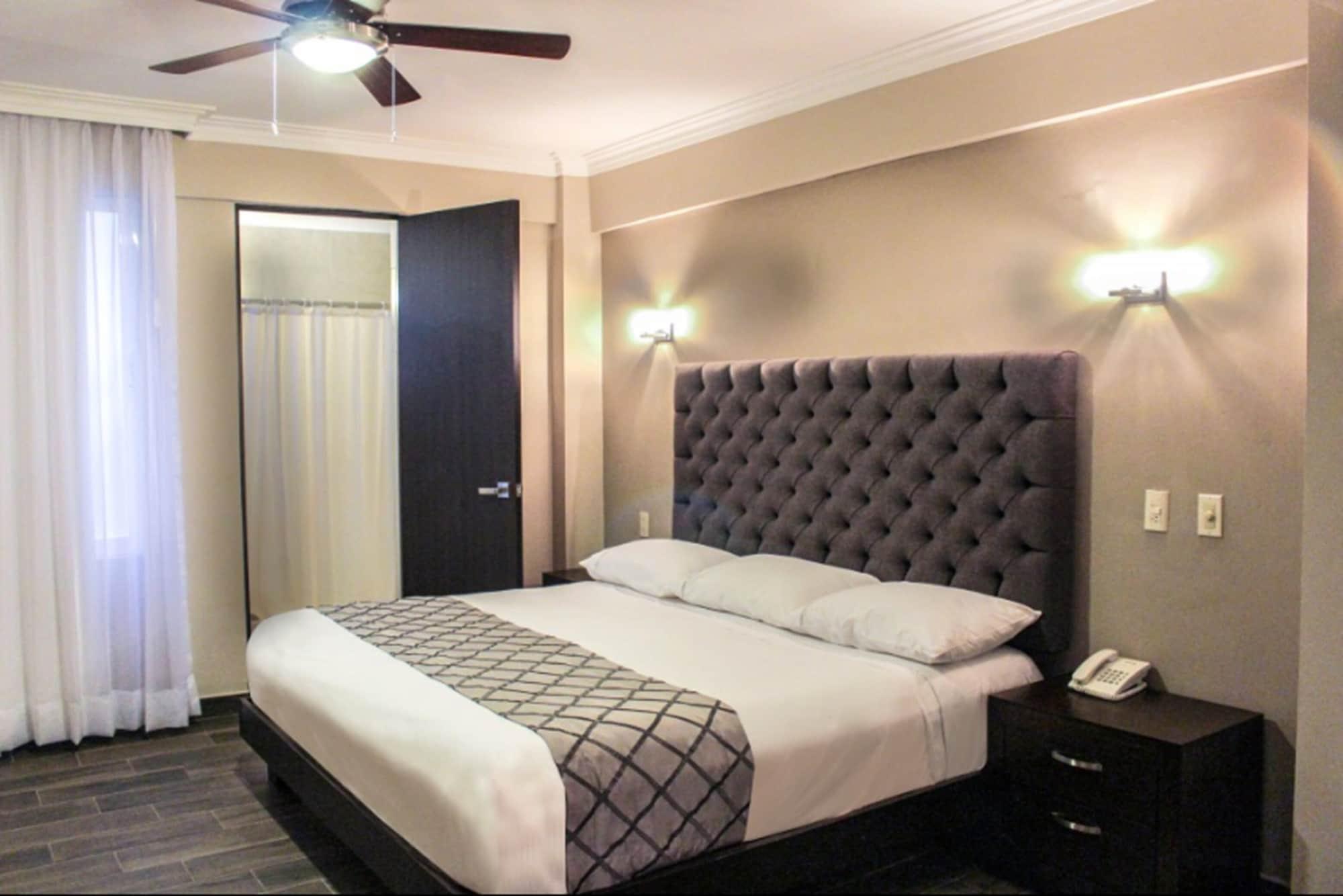Hotel Senorial Platino Leon Ngoại thất bức ảnh