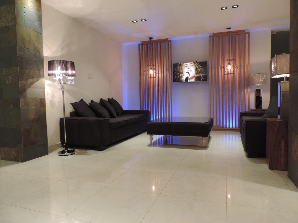 Hotel Senorial Platino Leon Ngoại thất bức ảnh